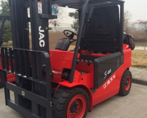 Электрический погрузчик JAC CPD80